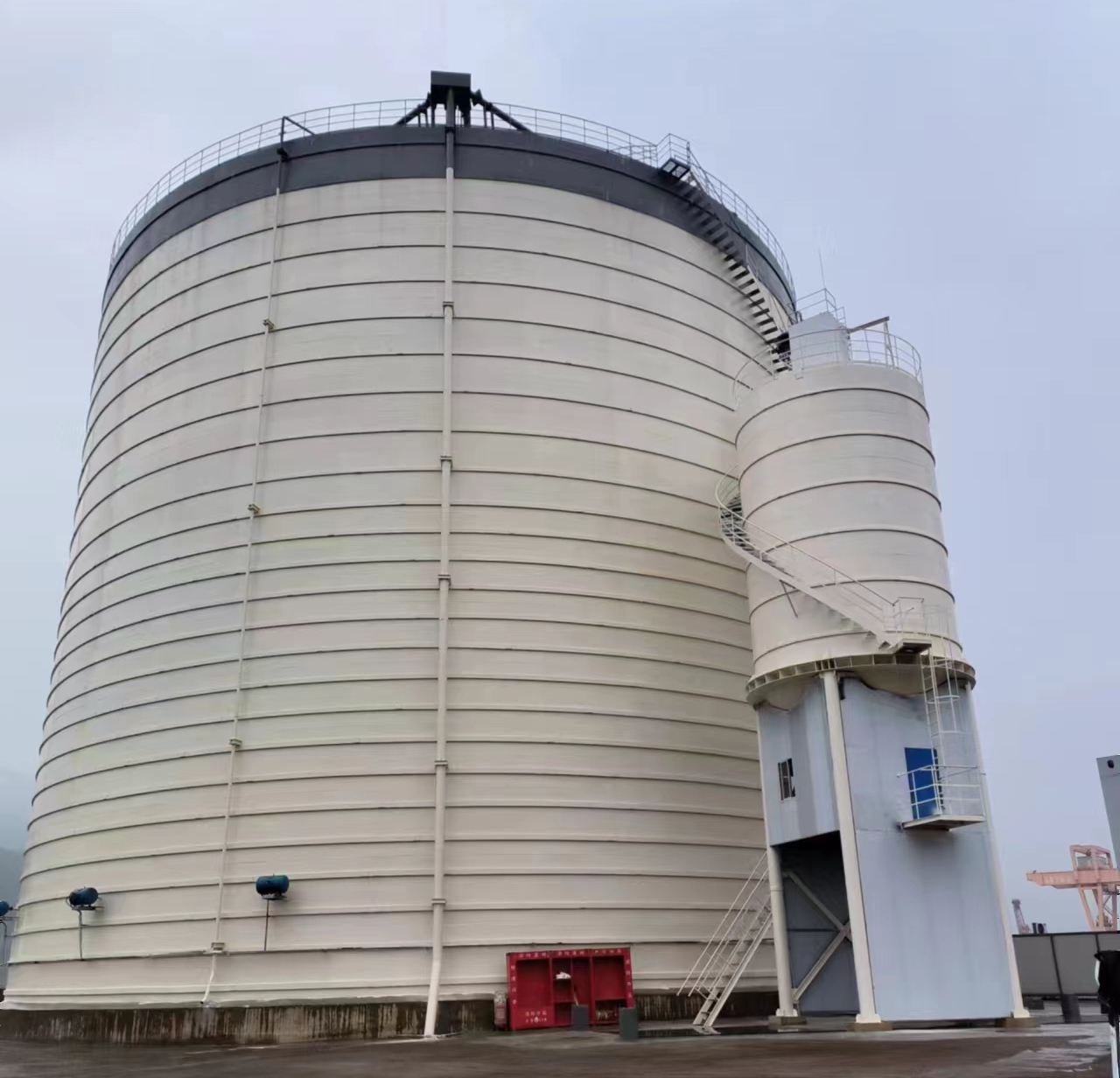 金川10万吨水泥钢板库